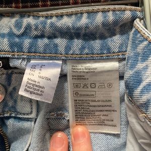 Light wash distressed jeans